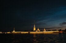 Ночная теплоходная прогулка — от причала на Фонтанке