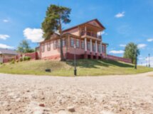 Татарская этнодеревня и русский Свияжск