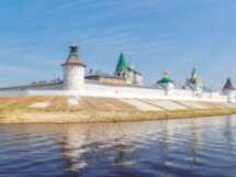 Из Нижнего Новгорода — в Макарьевский монастырь
