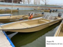 Астрахань: на катере к долине Лотосов!