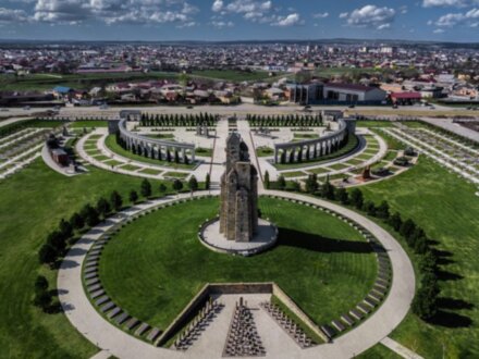 Отдых в термальных ваннах и знакомство с двумя республиками