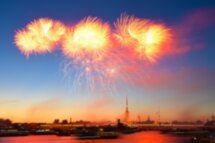 Салют на 9 мая — с борта уютного катера и в мини-группе!