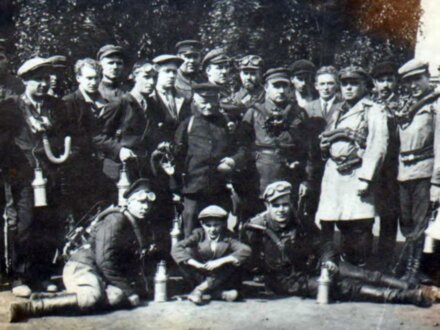 Мир уральских тружеников