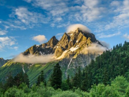 Поход на пик Бзерпи и закат в горах