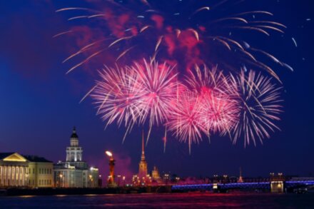 Салют на День Победы — с теплохода!