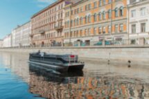 На моторном катере — по рекам и каналам Петербурга