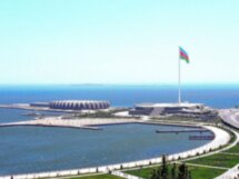 Раскрыть все краски Баку