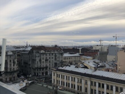 Безопасная прогулка по петербургской крыше