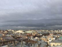 Безопасная прогулка по петербургской крыше