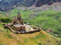 Винный тур: Хор Вирап — Арени — Нораванк