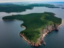 Шкота, мыс Тобизина и остров Русский — на моторной лодке!