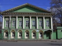 Город, где резной палисад