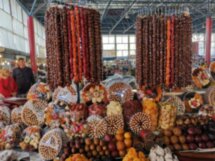 Шопинг с коньяком: звезды Арарата
