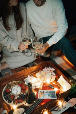 Ретро-пикник на крыше Петербурга