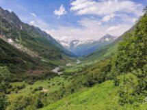 Дивный край — в ущельях спрятанный Домбай