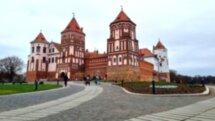 Замки Несвиж и Мир: в мини-группе из Минска