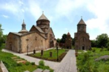 Самые яркие места Армении за 5 дней: Ереван, Севан, Дилижан и древние храмы