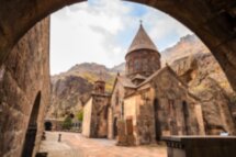 Гарни, Гегард, озеро Севан и армянское застолье
