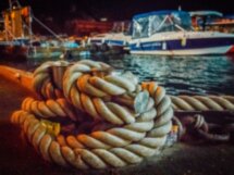 Ночная Балаклава на внедорожнике