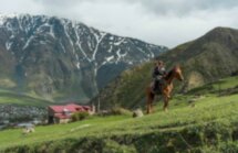 Грузинский микс: пляжи, горы и тбилисские дворики