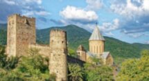 Грузинский микс: пляжи, горы и тбилисские дворики