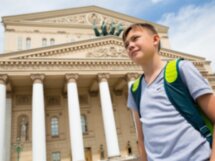 Театральная площадь для детей — фонтан впечатлений!