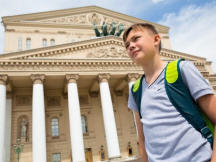 Театральная площадь для детей — фонтан впечатлений!
