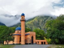 Домбай: к вершинам, пронзающим небо