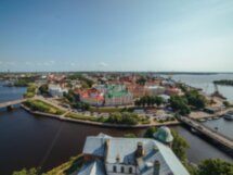 Все краски Выборга на авто