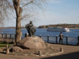 Верхневолжские сокровища: Тутаев и Рыбинск за 1 день!