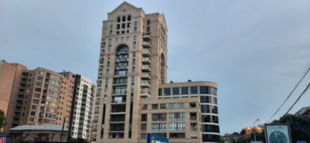 По Еревану — на автомобиле