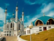 Казань — место встречи двух миров