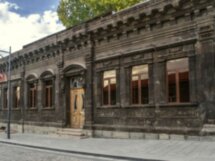 Вечерняя прогулка по Гюмри