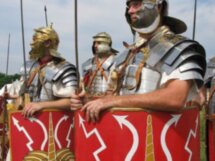 Гладиаторы и легионеры Древнего Рима