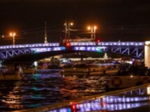 Музыка разводных мостов Петербурга: групповая прогулка на теплоходе