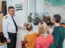 За штурвал! Полет на авиатренажере Ту-154