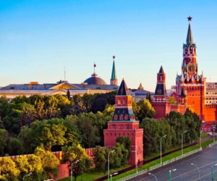 Групповая экскурсия в Кремль: история и шедевры