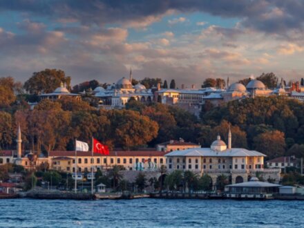 Групповая экскурсия на кораблике по Босфору с аудиогидом