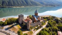 Винно-горные каникулы с днём у моря: из Тбилиси в Батуми через Казбеги и Кахетию