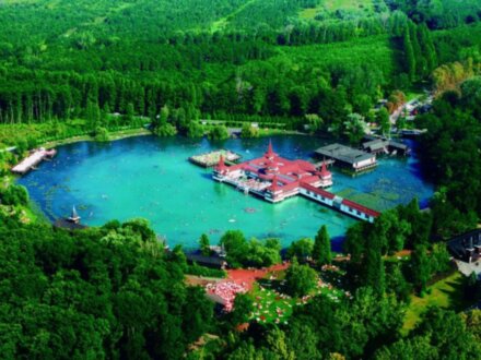 К Венгерскому морю и лечебному озеру Хевиз