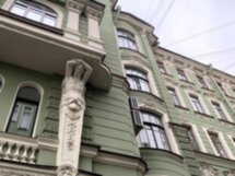Стрит-арт на Петроградке