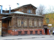 Купеческий Нижний — дома каменные, люди железные