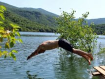 На лошадях — к водопаду «Чаша любви»