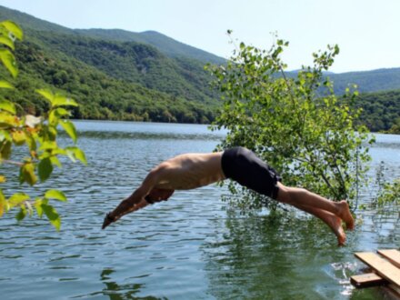 На лошадях — к водопаду «Чаша любви»