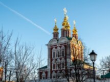 Новодевичий монастырь: история и легенды
