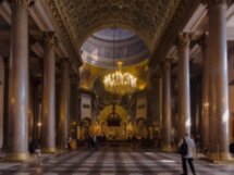 Казанский собор снаружи и внутри