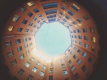 Петроградская сторона снаружи и изнутри