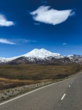 Курс на Эльбрус: Пятигорск, Гижгит и вершина древнего вулкана