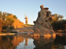 Мамаев курган — непокоренный, мистический, легендарный