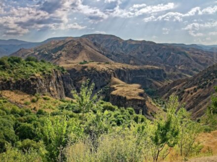 Дороги древности: Хор-Вирап, Арени, Татев и Нораванк